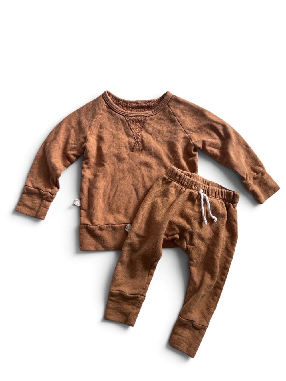 Childhoods sweatshirt & joggers